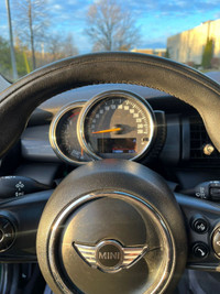 2015 MINI COOPER HARDTOP Certification included. HST and Licensing Extra FINANCING AVAILABLE Apply a... (image 5)