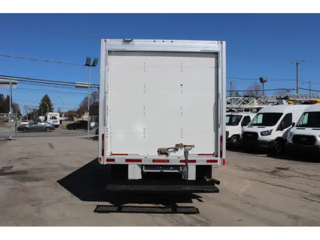 2019 GMC Savana CUBE 14 PIEDS + DECK ROUE SIMPLE 6.0 LITRES GARA in Cars & Trucks in Laval / North Shore - Image 13
