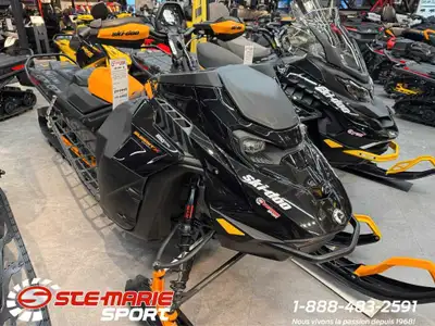 DÉMO - WOW! plus de 4 000$ DE RABAIS - ÉCRAN COULEUR TACTIL 10.25'' Modèle démonstrateur - COMME NEU...
