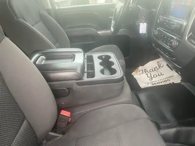 2015 chevrolet Silverado 3500HD 8 Foot Flat Deck 4WD in Heavy Trucks in Richmond - Image 26
