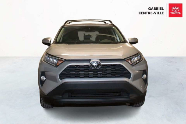 2019 Toyota RAV4 XLE AWD in Cars & Trucks in City of Montréal - Image 2
