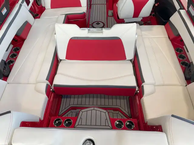 2024 MasterCraft XStar S in Powerboats & Motorboats in Saskatoon - Image 22