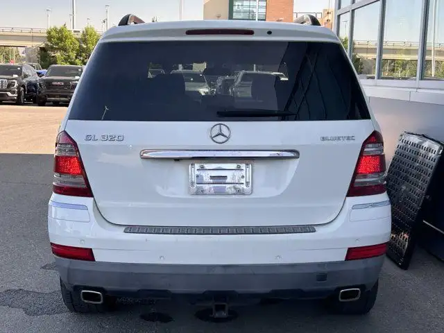 2009 Mercedes-Benz GL-Class 3.0L BlueTEC in Cars & Trucks in Calgary - Image 6