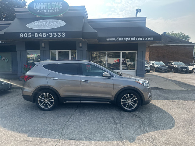 2017 Hyundai Santa Fe Sport AWD 4dr 2.0T Limited in Cars & Trucks in Mississauga / Peel Region
