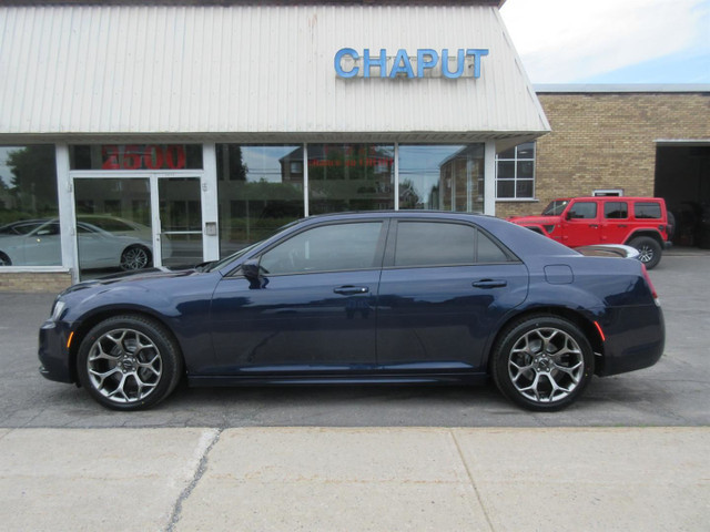 Chrysler 300 300S HEMI 2015 in Cars & Trucks in Longueuil / South Shore - Image 2