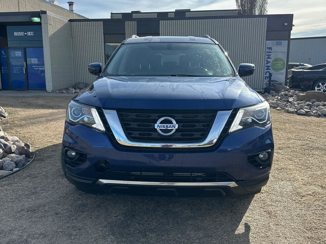 2019 Nissan Pathfinder in Cars & Trucks in Edmonton - Image 2