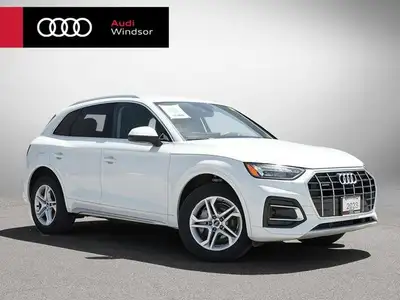 This Audi Q5 delivers a Intercooled Turbo Gas/Electric I-4 2.0 L/121 engine powering this Automatic...