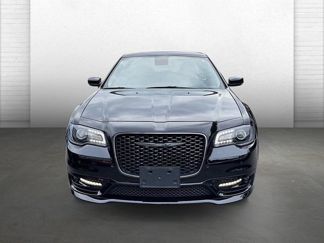  2022 Chrysler 300 * TOURING-L * V6 * CUIR * GPS * AWD * CAM * D in Cars & Trucks in Longueuil / South Shore - Image 2