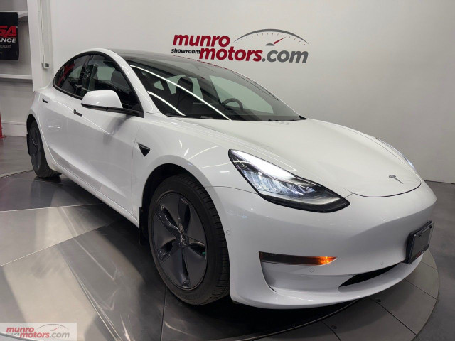 2021 Tesla Model 3 in Cars & Trucks in Brantford - Image 2