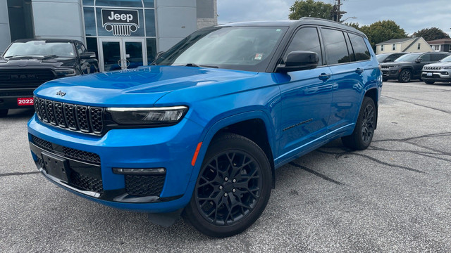 2023 Jeep Grand Cherokee L Summit in Cars & Trucks in Sarnia - Image 2