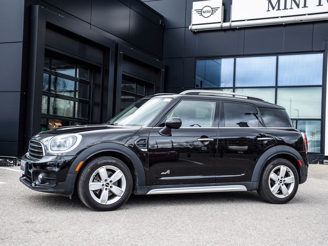  2019 MINI Countryman Cooper w/Premier l Panoramic Roof | 1 Owne in Cars & Trucks in City of Toronto - Image 3