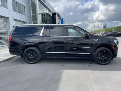 2022 GMC Yukon XL Denali, View more
