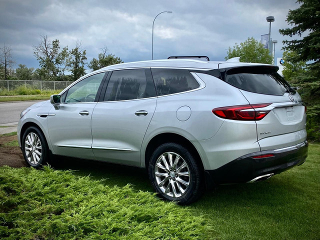 2018 Buick Enclave Essence in Cars & Trucks in Calgary - Image 4