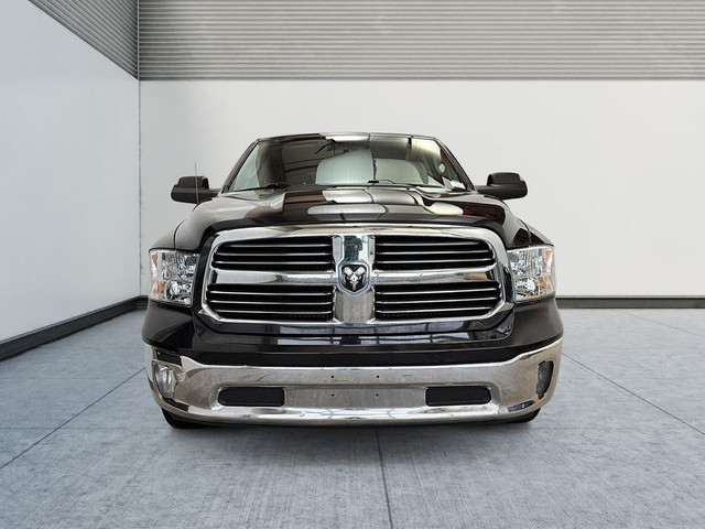 2019 Ram 1500 Classic SLT Crew Cab Diesel Marchepieds Uconnect C in Cars & Trucks in Laval / North Shore - Image 2