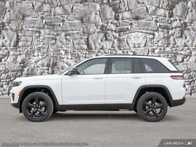 2025 Jeep Grand Cherokee Altitude | Remote Start | Apple CarPlay in Cars & Trucks in Edmonton - Image 4