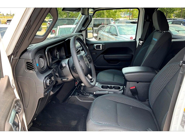 2024 Jeep Wrangler 4xe RUBICON in Cars & Trucks in Barrie - Image 2