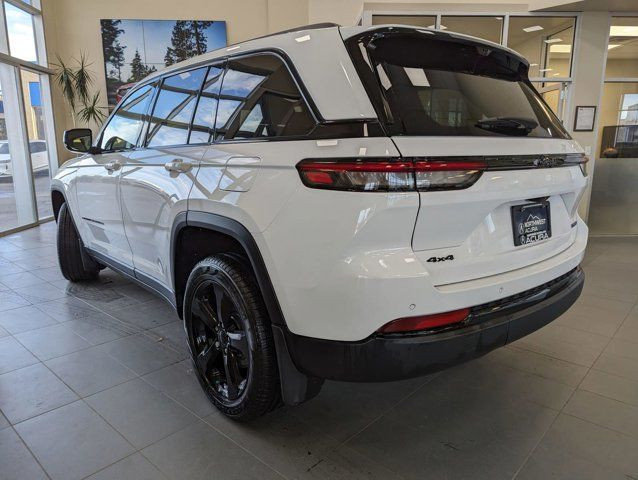 2023 Jeep Grand Cherokee Limited/power liftgate/keyless in Cars & Trucks in Calgary - Image 3