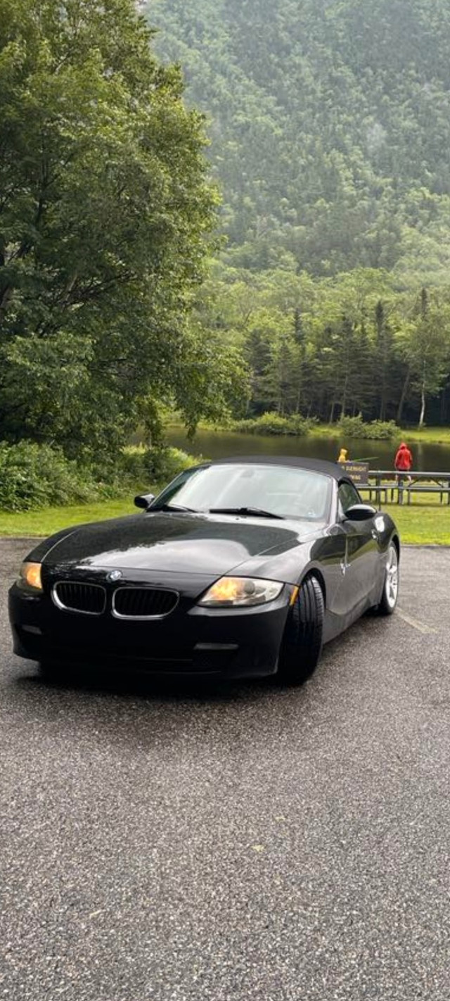 2006 BMW Z4 De base in Cars & Trucks in Sherbrooke - Image 2