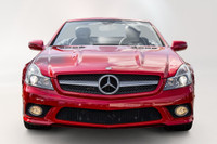 La Mercedes-Benz SL550 à vendre est une Mercedes-Benz SL550 magnifiquement entretenue dans une coule... (image 1)