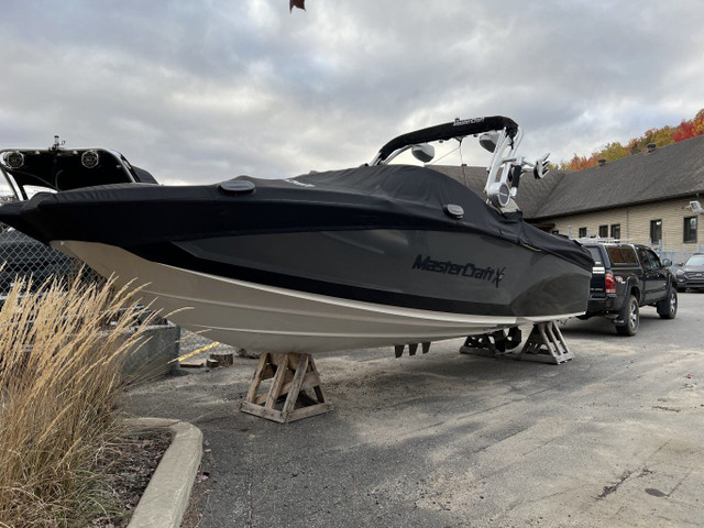2018 Mastercraft X23 in Powerboats & Motorboats in Laurentides - Image 2