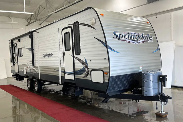 2014 Keystone Springdale 312RLGL in Travel Trailers & Campers in Red Deer - Image 3
