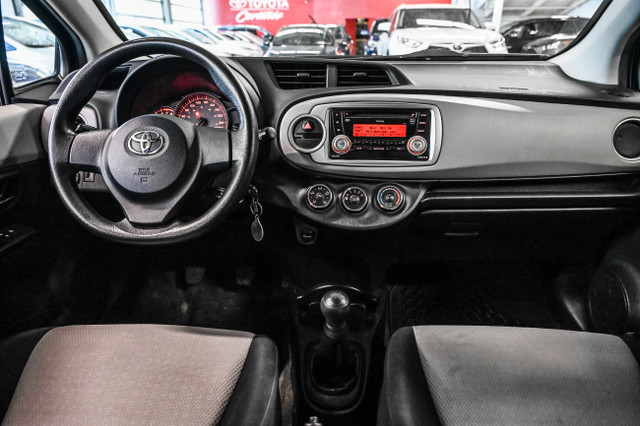 2013 Toyota Yaris LE Hatchback | Manuelle | A/C | Bluetooth | MP in Cars & Trucks in City of Montréal - Image 3