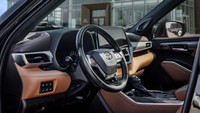 *Panoramic Sunroof, Brown Leather Seats, Cooled Seats, Navigation, Power Liftgate, Memory Settings,... (image 9)