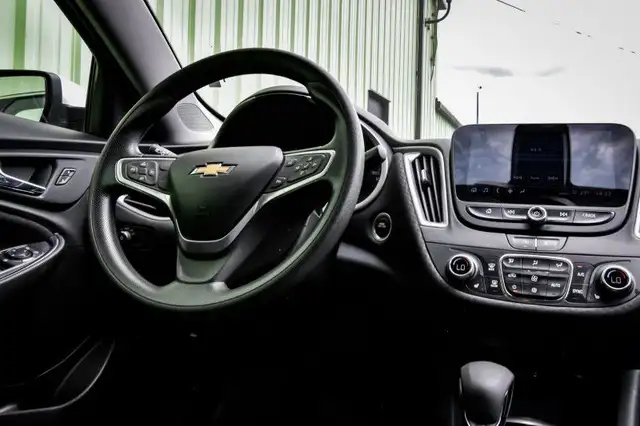2022 Chevrolet Malibu LT • REMOTE START • LED LIGHTS • CP/AA in Cars & Trucks in Kingston - Image 15