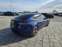 2022 Tesla Model 3 Long Range AWD with 91,000kms. Extended warranty is available. Financing and Leas... (image 4)