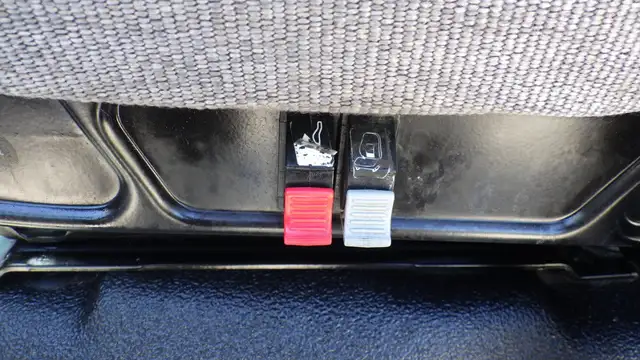 2006 Ford F650 16 Foot Flat Deck in Cars & Trucks in Delta/Surrey/Langley - Image 38