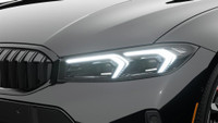 * Francais: * Peinture métallisée Saphir Noir * Sellerie Noir en Sensatec perforé * Groupe M Sport *... (image 5)