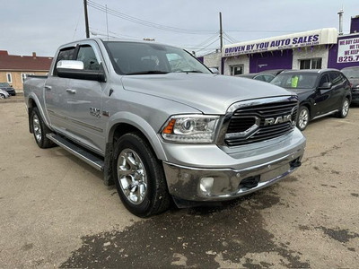 2017 RAM 1500 LARAMIE CREW CAB 5.7L hemi 4x4 fully loaded truck!