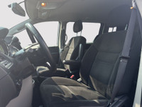 Polyvalent, spacieux et pratique, ce Dodge Grand Caravan SE 2017 est le vehicule ideal pour les fami... (image 8)