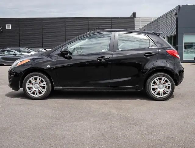 2012 Mazda Mazda2 GX in Cars & Trucks in Oakville / Halton Region - Image 6