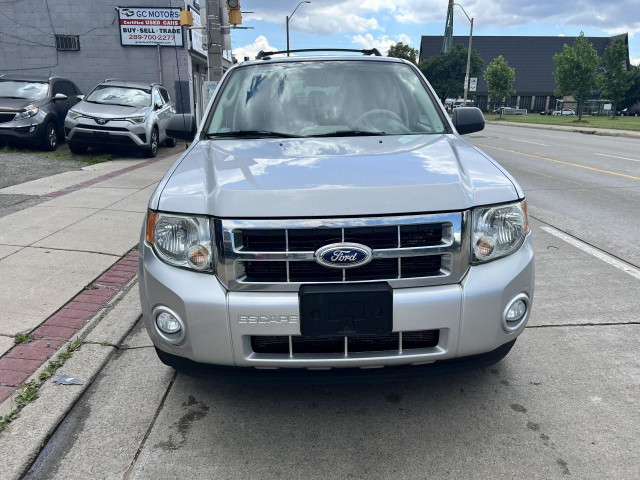 2012 Ford Escape 4WD 4dr XLT in Cars & Trucks in Hamilton