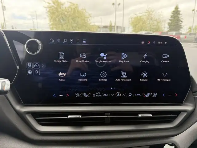 2025 Chevrolet Silverado EV Extended Range LT in Cars & Trucks in Edmonton - Image 18