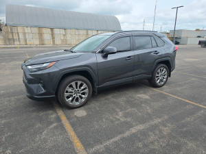 2024 Toyota RAV 4 XLE