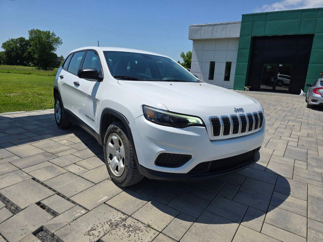 2019 Jeep Cherokee in Cars & Trucks in Ottawa - Image 3