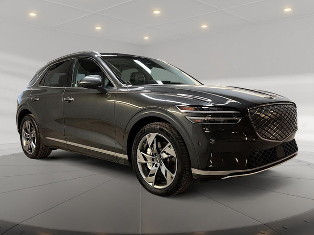 2023 Genesis GV70 ELECTRIFIED PRESTIGE CUIR TOIT PANO NAV 4RM in Cars & Trucks in Laval / North Shore - Image 3