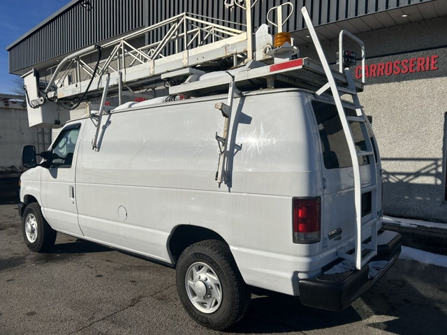 2011 Ford Fourgon Econoline Nacelle telelift - E350 in Cars & Trucks in Laval / North Shore - Image 3