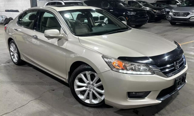 2014 HONDA Accord Touring/NAV/CAMERA/TOIT/CUIR/AC/MAGS/CRUISE/13 in Cars & Trucks in City of Montréal