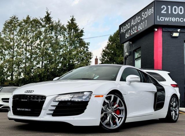 2008 Audi R8 Quattro|V8 4.2L|6 Speed Manual|CARBON SIDE BLADES| in Cars & Trucks in City of Toronto
