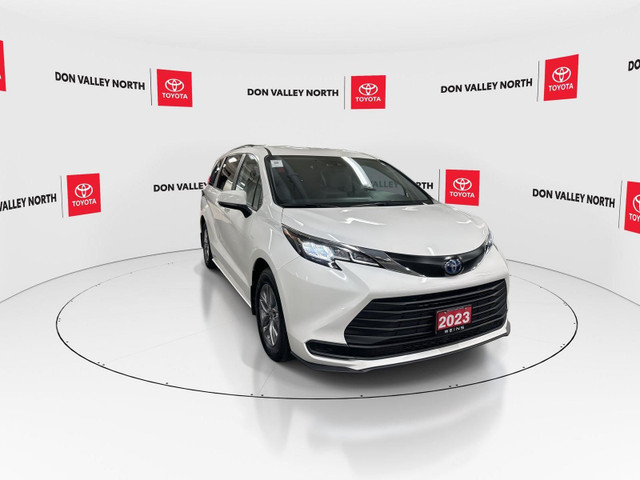 2023 Toyota Sienna LE 8-Passenger CERTIFIED | ACCIDENT FREE |... in Cars & Trucks in City of Toronto - Image 2