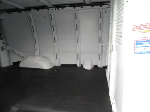 2023 GMC Savana 2500 CARGO VAN in Cars & Trucks in Oakville / Halton Region - Image 12