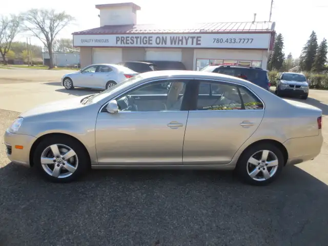 2008 Volkswagen Jetta Comfortline 2.5L w/ Htd Lthr/Sunroof in Cars & Trucks in Edmonton - Image 7