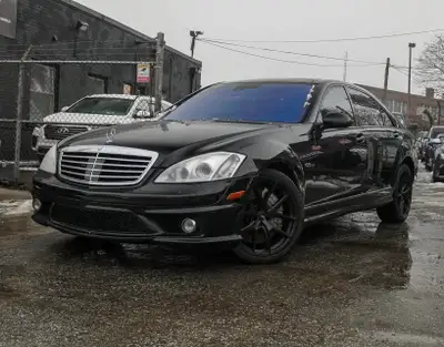 BEAUTIFUL SPEC S63 AMG PERFORMANCE PACKAGE 6.2L ENGINE / 518HP / 465LB-FT FACTORY OPTIONAL PACKAGES-...
