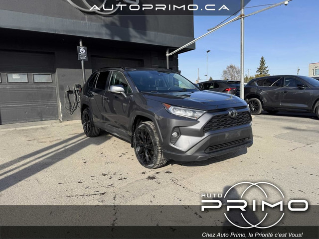 2020 Toyota RAV4 XLE AWD Automatique avec Sièges en Cuir Toit Ou in Cars & Trucks in Laval / North Shore - Image 3