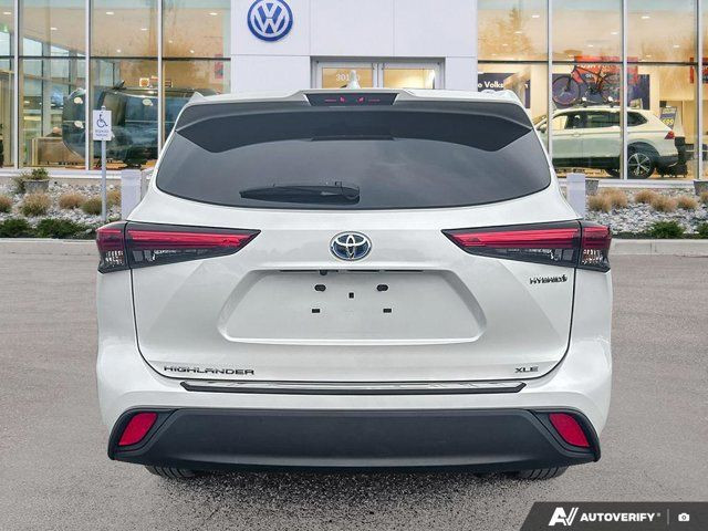 2022 Toyota Highlander Hybrid XLE in Cars & Trucks in Abbotsford - Image 4