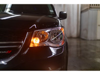 **ACCIDENT FREE - MECHANICALLY CERTIFIED** 143,679 KM This 2017 Dodge Grand Caravan Crew Plus is pow... (image 5)