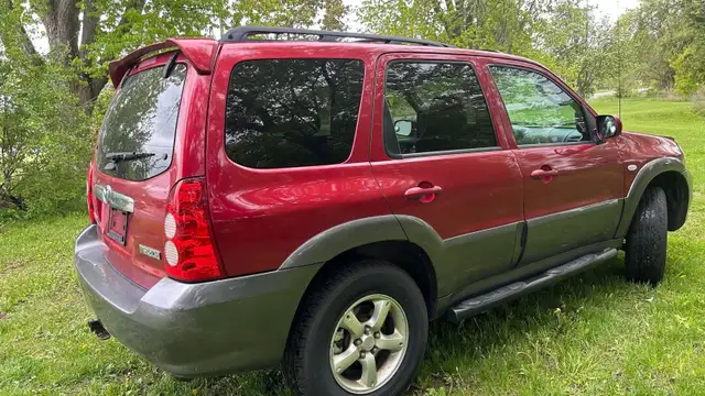 2006 Mazda Tribute S in Cars & Trucks in Oakville / Halton Region - Image 5